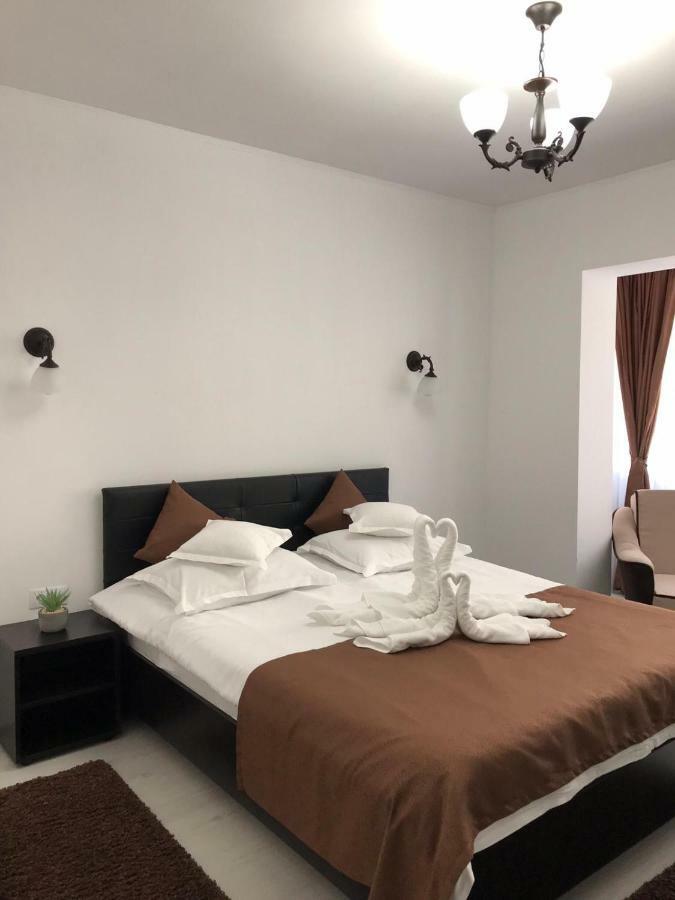 Apartament Mont Blanc Sinaia Esterno foto